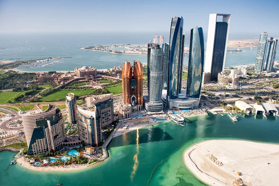 A Day on Abu Dhabi’s Saadiyat Island Culture, Beaches, and Wildlife