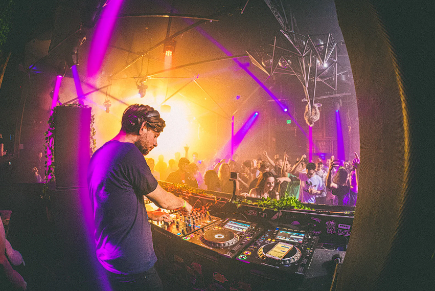 Best Nightclubs and Entertainment Spots in Dubai